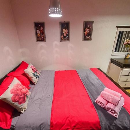 Золотой Квадрат Шевченко 75 Appartement Alma-Ata Buitenkant foto