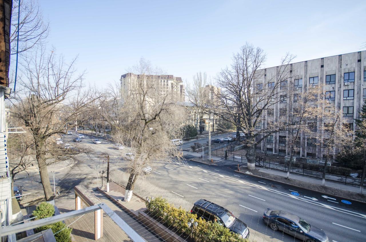 Золотой Квадрат Шевченко 75 Appartement Alma-Ata Buitenkant foto