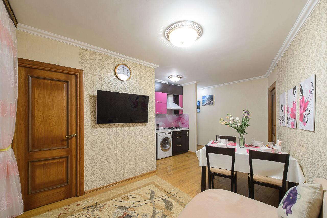 Золотой Квадрат Шевченко 75 Appartement Alma-Ata Buitenkant foto
